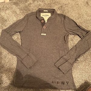 abercrombie kids gray button-up long sleeve shirt size large